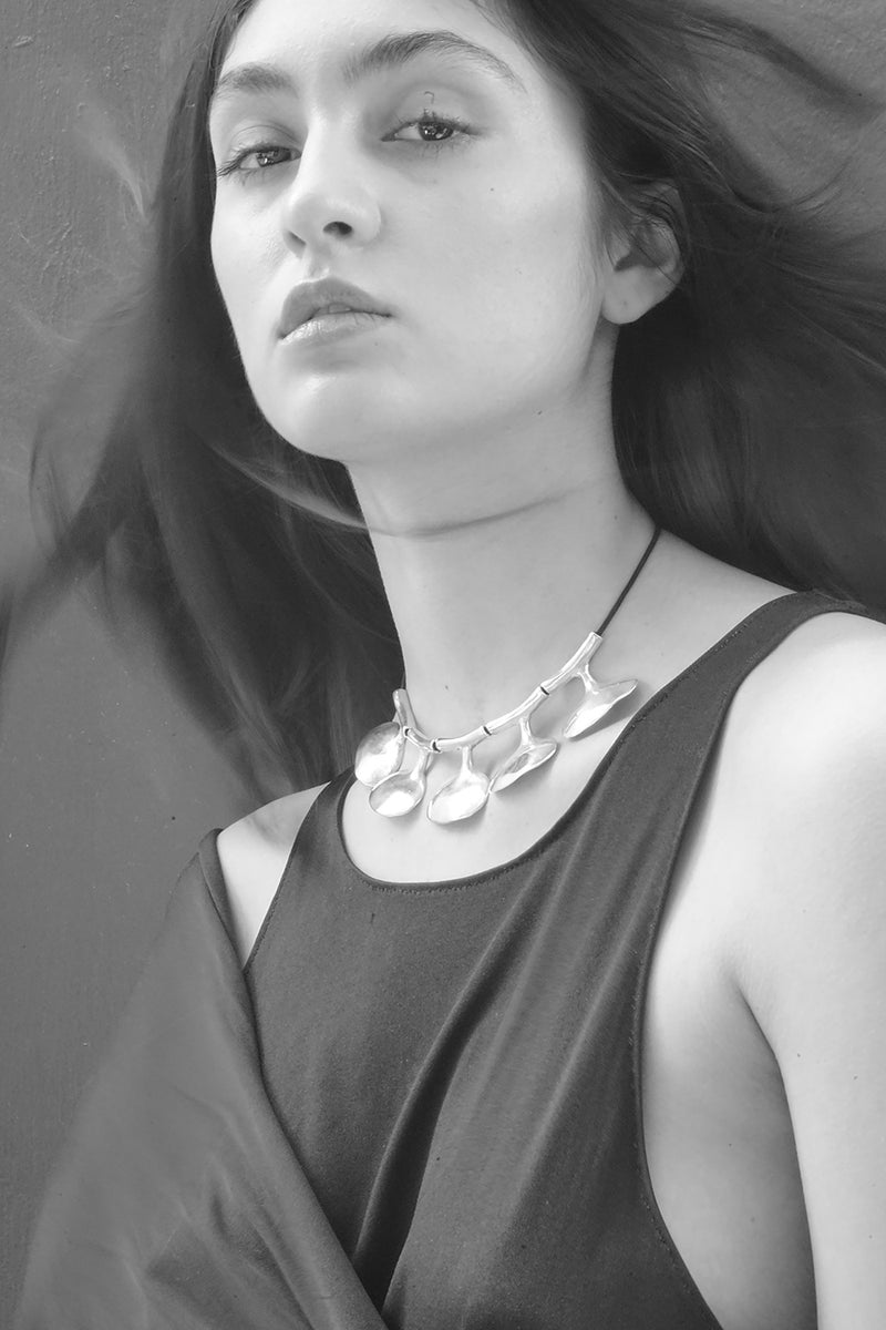 Shio Necklace